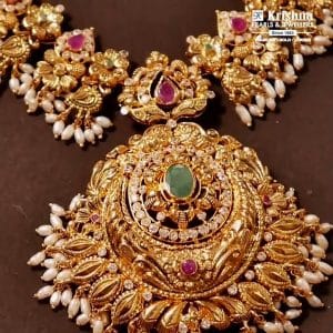 gold necklace: wedding jewellery sets